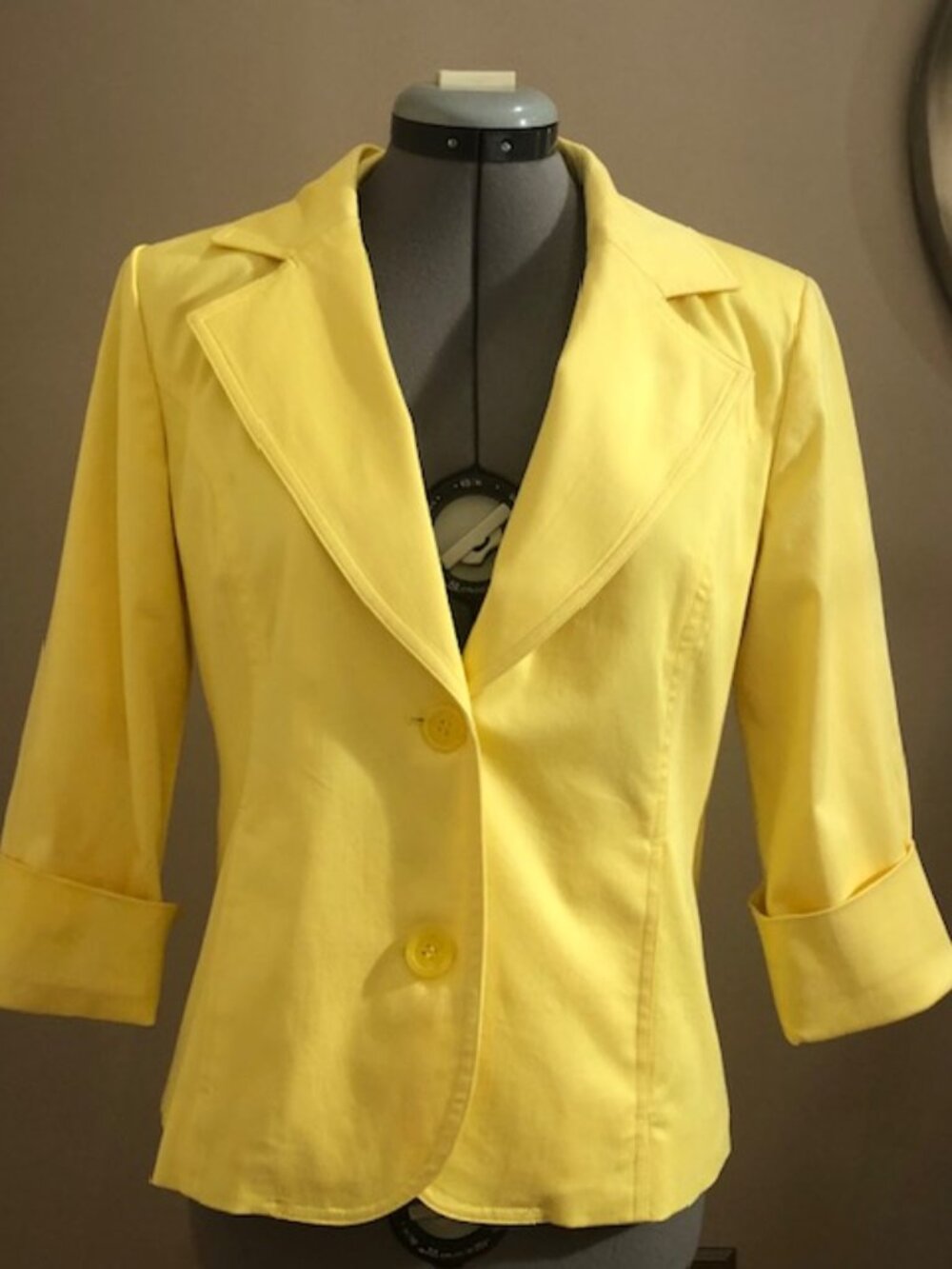 Chico's Spring Yellow Jacket Size 0